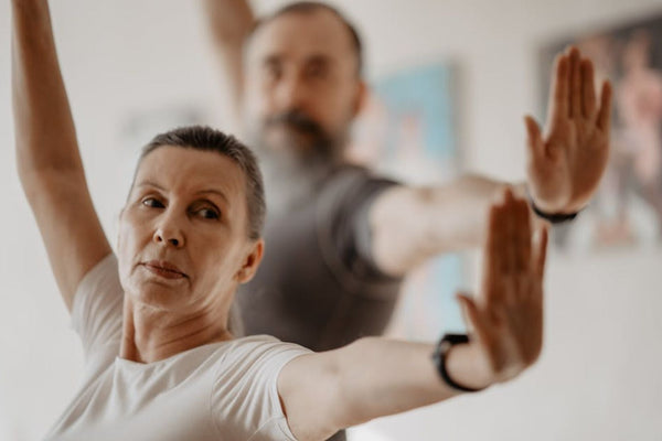 Dolores musculares en adultos mayores: cómo moverse sin dolor y mantener una vida activa